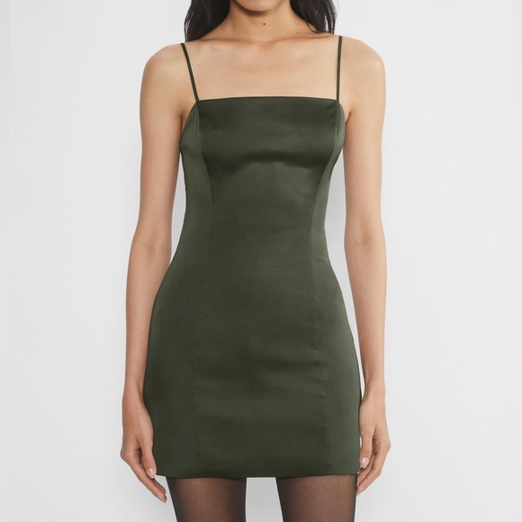 ARITZIA SUNDAY BEST Shimmer Satin Dress - Picture 2 of 8